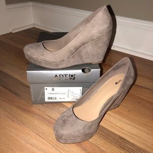 Wedge heels size 8